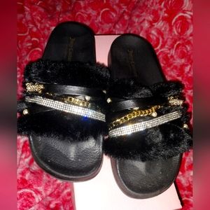 Deadstocked juicy couture slides